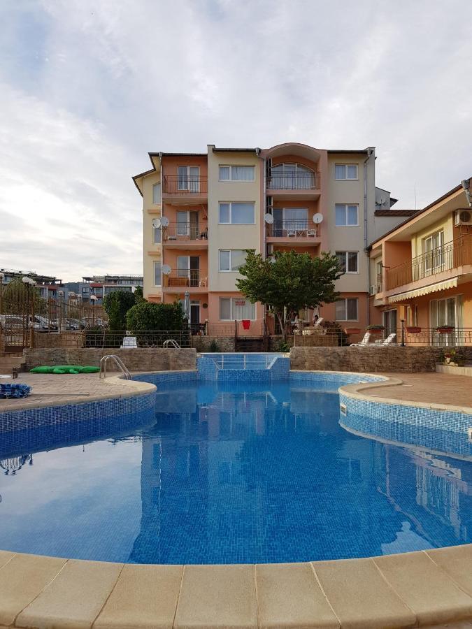 Zaliv Apartments House Sveti Vlas Luaran gambar